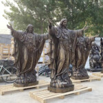 Sacred Heart of Jesus Garden Statue