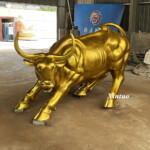 stock market bull sculpture