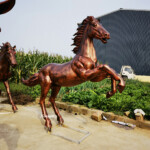 aluminum horse statue