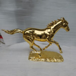 gold horse figurine