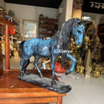 standing horse statue vastu