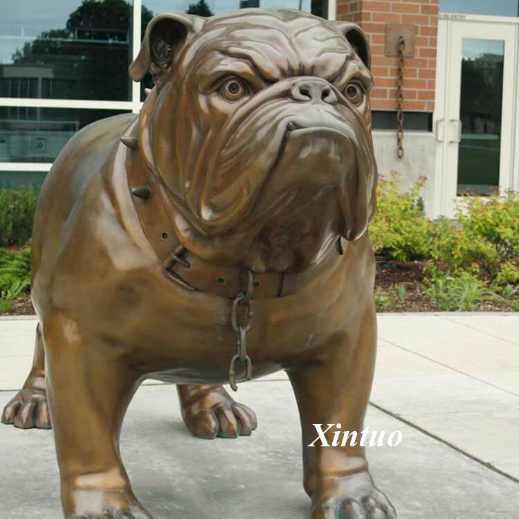 english bulldog statue outdoor