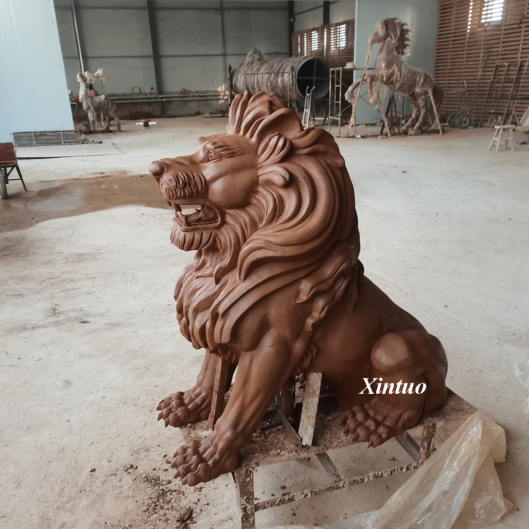 sitting lion sculpture