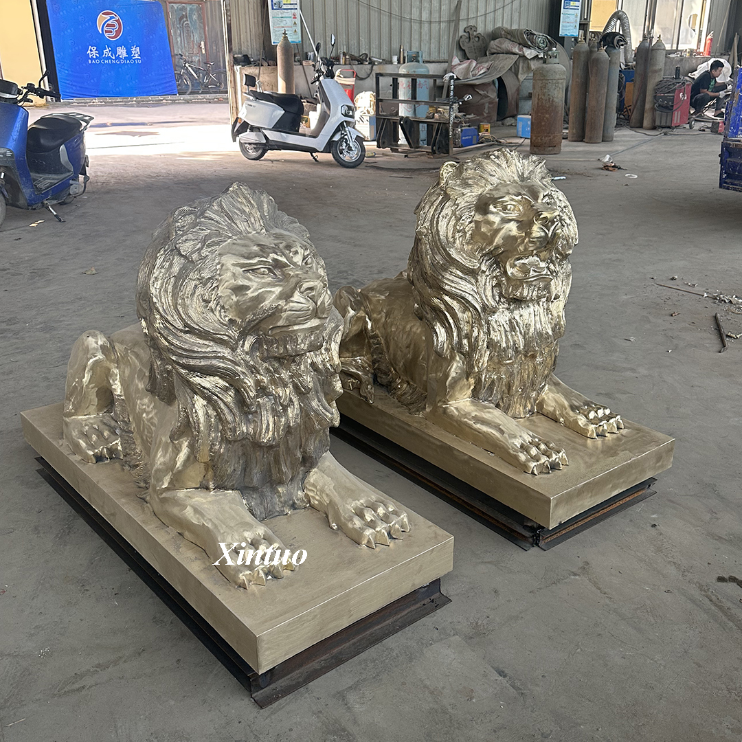 bronze lion statues outdoor