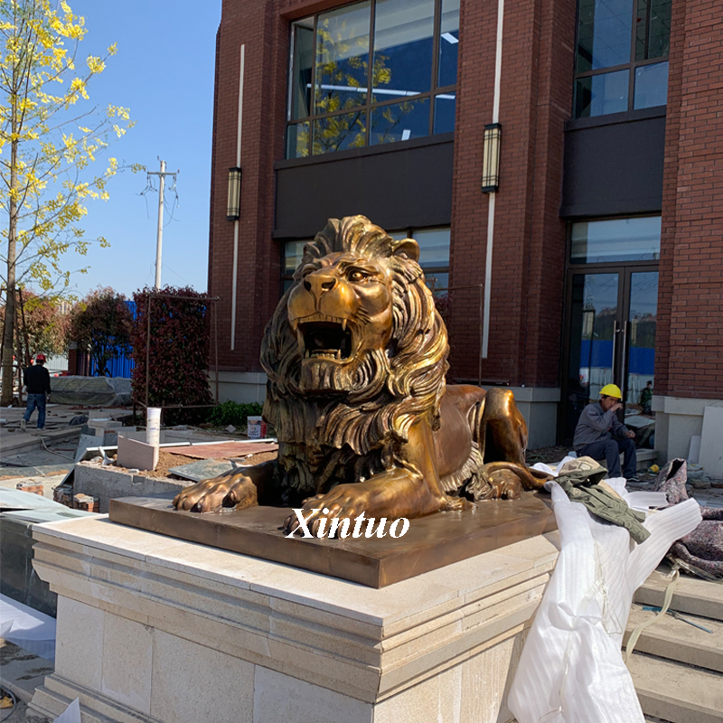 Bronze Lion Statues Outdoor